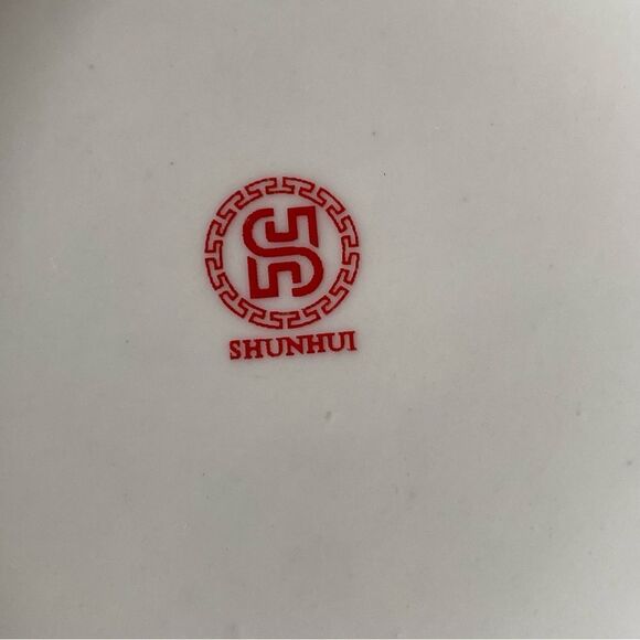 Small White and Gold lotus flower water Lily Ceramic pot planter or for Incense - Picture 8 of 16